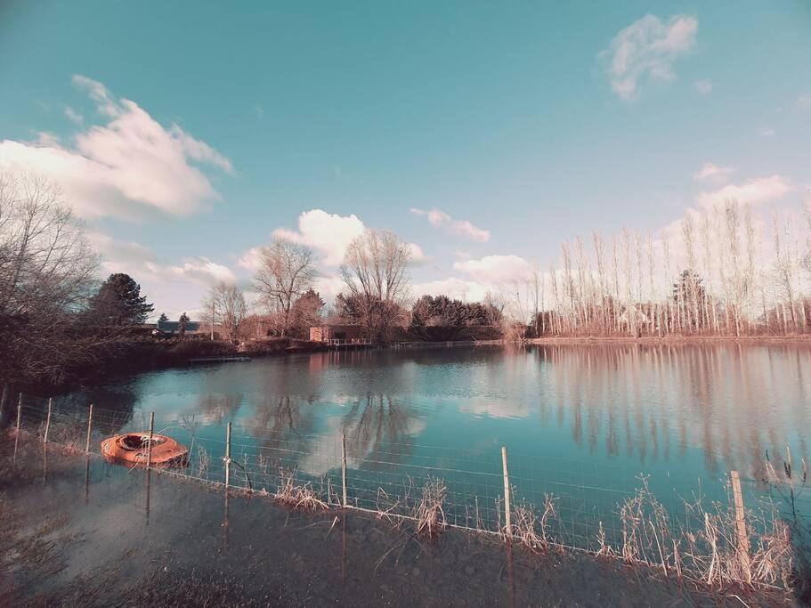 Chalet Les Pieds Dans L'Eau La Campagne A La Ville Saint-Doulchard Eksteriør bilde